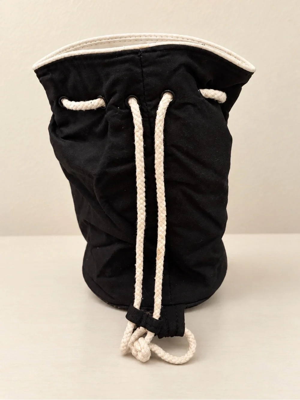 🖤Authentic Vintage CHANEL Drawstring Bucket Bag 🖤